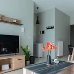 Dejaview Cozy By 8essentially