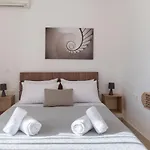 Апартаменты Dejaview Cozy By 8essentially *