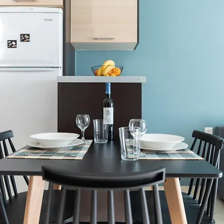 Dejaview Cozy Apartment With Sea View By 8Essentially Apartment *