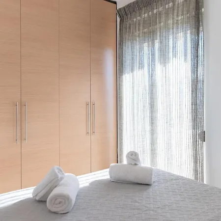 Dejaview Cozy Apartment With Sea View By 8Essentially * Chania (Crete)