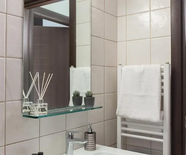 Dejaview Cozy By 8essentially Apartment